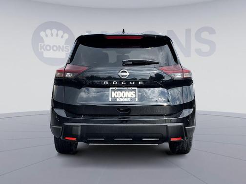 Super Black 2026 Nissan Rogue SL