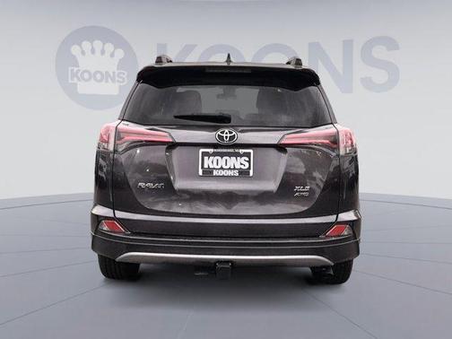 Magnetic Gray Metallic 2017 Toyota RAV4 XLE