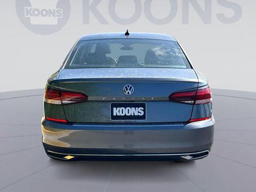 2022 Volkswagen Passat 2.0T SE