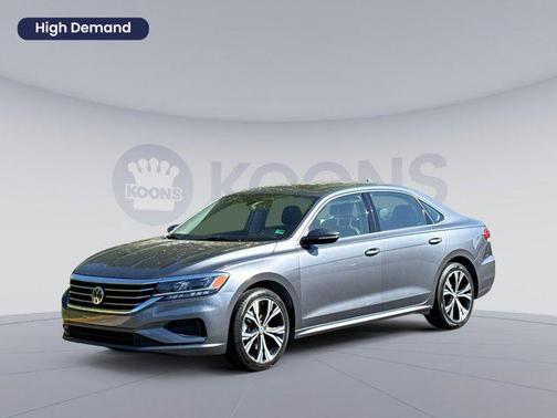 2022 Volkswagen Passat 2.0T SE