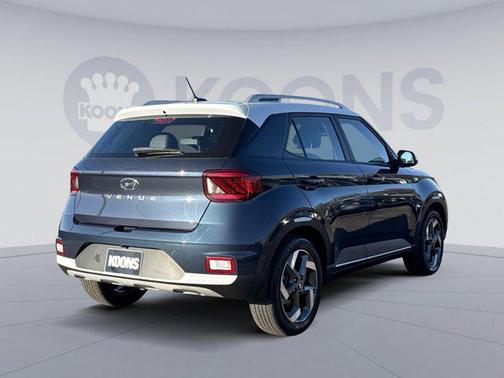 2023 Hyundai VENUE Limited