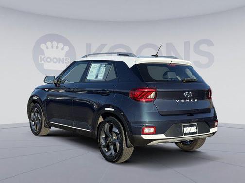 2023 Hyundai VENUE Limited