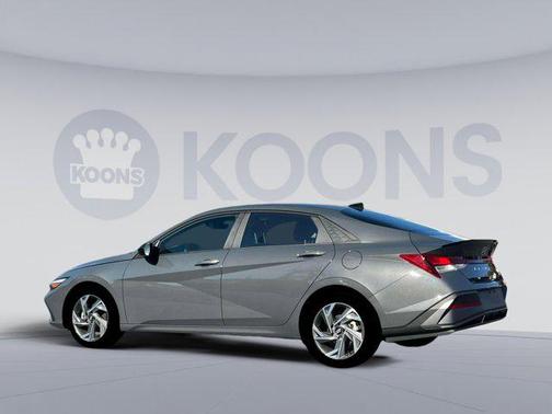 2025 Hyundai ELANTRA Sport