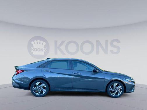 2025 Hyundai ELANTRA HEV SEL Sport