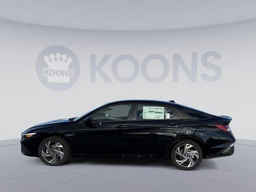 2025 Hyundai ELANTRA HEV SEL Sport