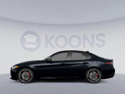 Vulcano Black Metallic 2024 Alfa Romeo Giulia Veloce AWD
