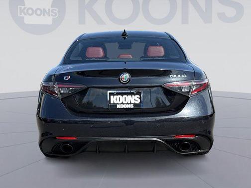 Vulcano Black Metallic 2024 Alfa Romeo Giulia Veloce AWD