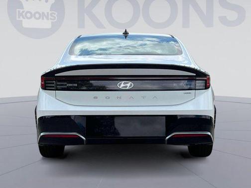 2025 Hyundai SONATA Hybrid SE
