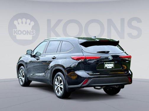 2020 Toyota Highlander Hybrid XLE