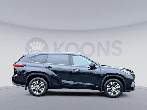 2020 Toyota Highlander Hybrid XLE