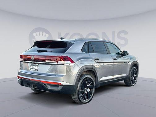 2025 Volkswagen Atlas Cross Sport 2.0T SE w/Technology 4MOTION