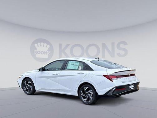 2025 Hyundai ELANTRA Sport