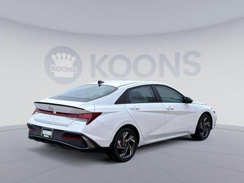 2025 Hyundai ELANTRA Sport