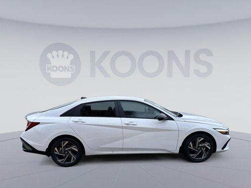 2025 Hyundai ELANTRA Sport