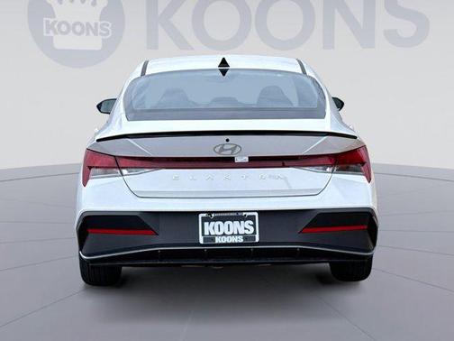2025 Hyundai ELANTRA Sport