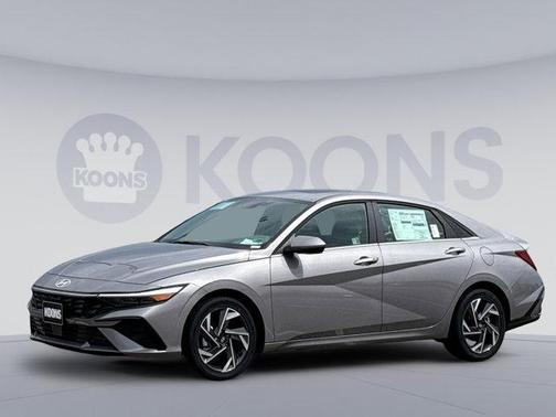2025 Hyundai ELANTRA SEL