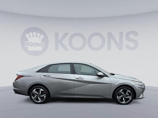 Fluid Metal 2023 Hyundai ELANTRA SEL