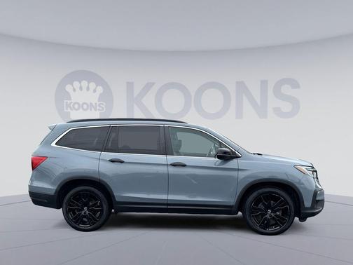 Gray 2022 Honda Pilot AWD Special Edition