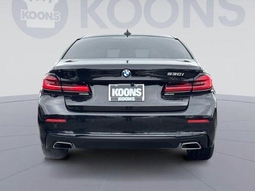 2022 BMW 530 i