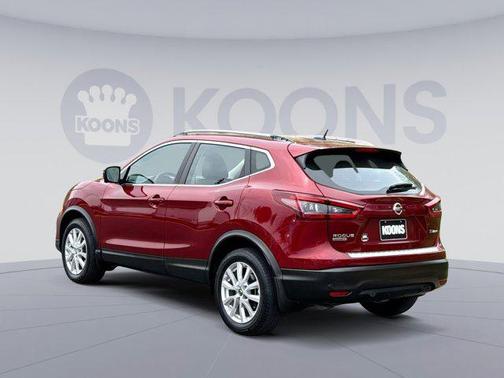 2022 Nissan Rogue Sport SV