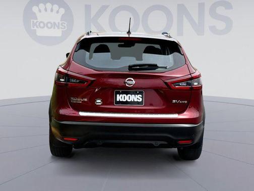 2022 Nissan Rogue Sport SV