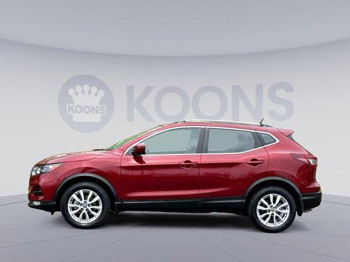2022 Nissan Rogue Sport SV