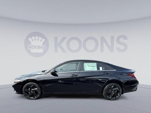 Abyss Black 2026 Hyundai ELANTRA Sport