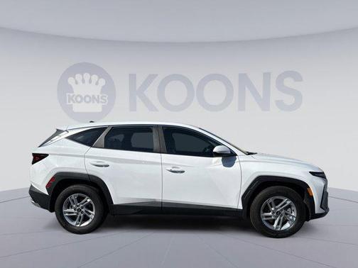 Serenity White Pearl 2025 Hyundai TUCSON SE