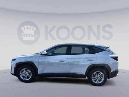 Serenity White Pearl 2025 Hyundai TUCSON SE