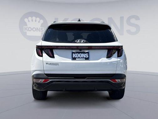 White Pearl 2024 Hyundai TUCSON SEL