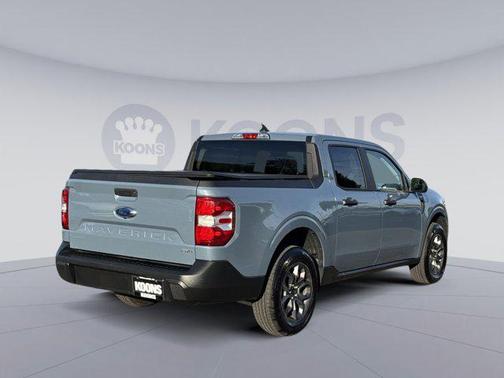 Azure Gray Metallic Tri-Coat 2024 Ford Maverick XLT