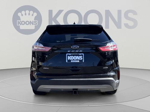 Agate Black Metallic 2021 Ford Edge SEL