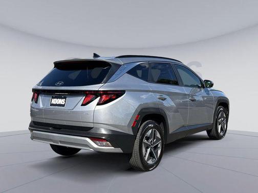 Shimmering Silver 2025 Hyundai TUCSON SEL