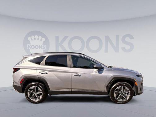 Shimmering Silver 2025 Hyundai TUCSON SEL