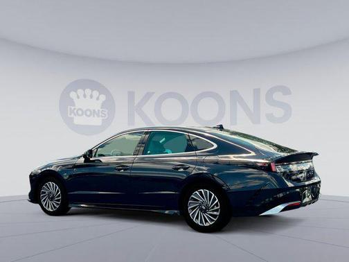 2025 Hyundai SONATA Hybrid SE