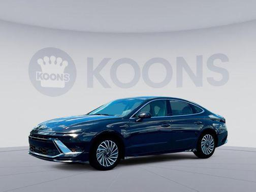 2025 Hyundai SONATA Hybrid SE