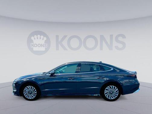 2025 Hyundai SONATA Hybrid SE