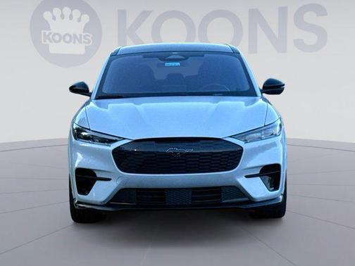 2022 Ford Mustang Mach-E GT