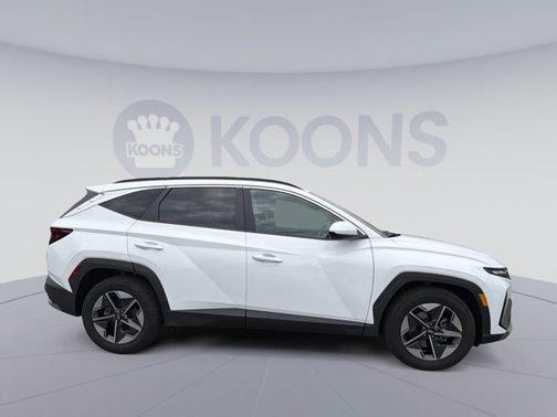 Serenity White Pearl 2025 Hyundai TUCSON SEL