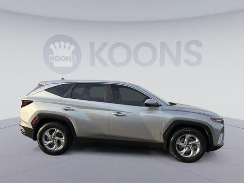 Shimmering Silver 2024 Hyundai TUCSON SE