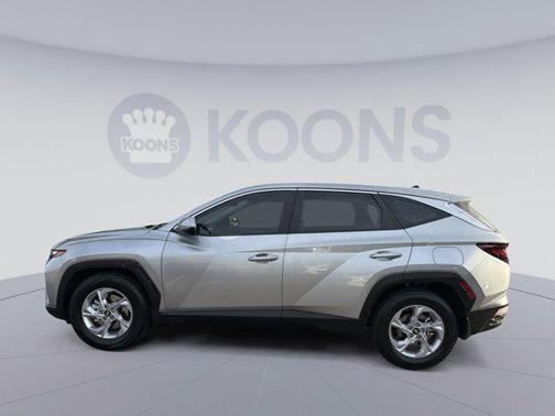 Shimmering Silver 2024 Hyundai TUCSON SE