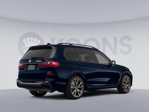 2022 BMW X7 M50i