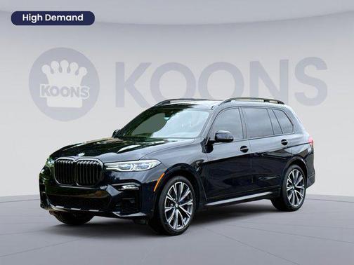 2022 BMW X7 M50i