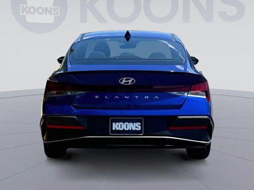 2025 Hyundai ELANTRA Sport
