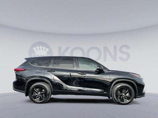 2023 Toyota Highlander Hybrid LE