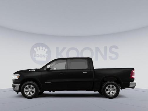 Diamond Black Crystal Pearlcoat 2021 RAM 1500 Laramie