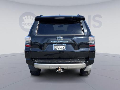 Midnight Black Metallic 2022 Toyota 4Runner TRD Off Road