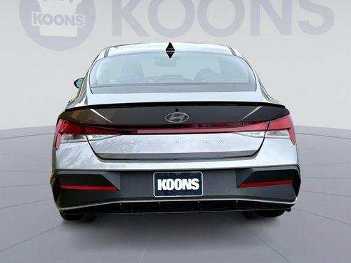 2025 Hyundai ELANTRA Sport