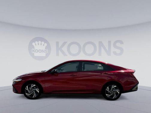 2025 Hyundai ELANTRA Sport