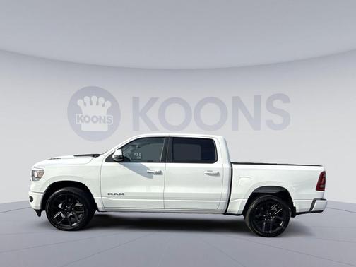 Bright White Clearcoat 2023 RAM 1500 Laramie